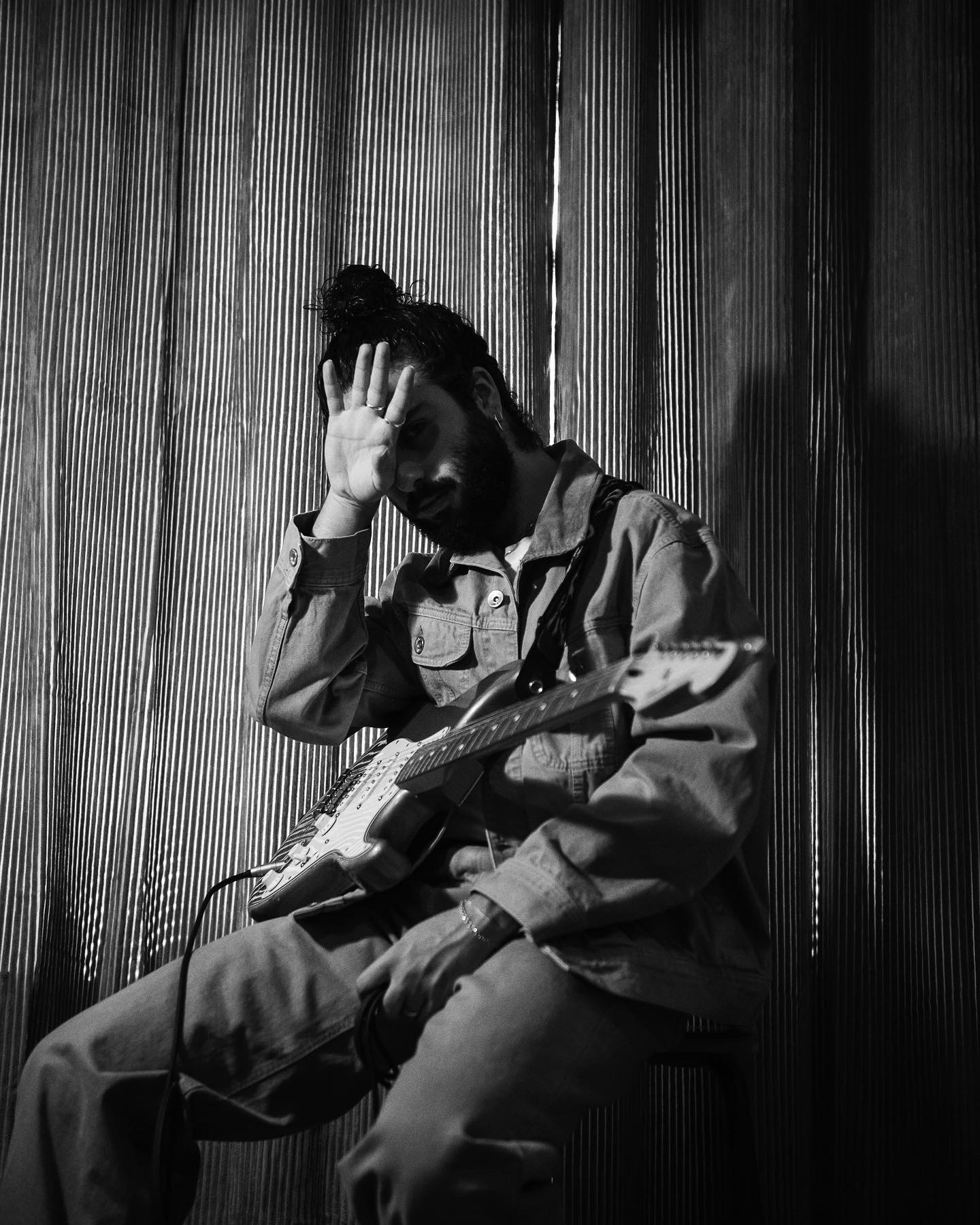Bavé Unveils Superb New Single "I'm Here Now" press image