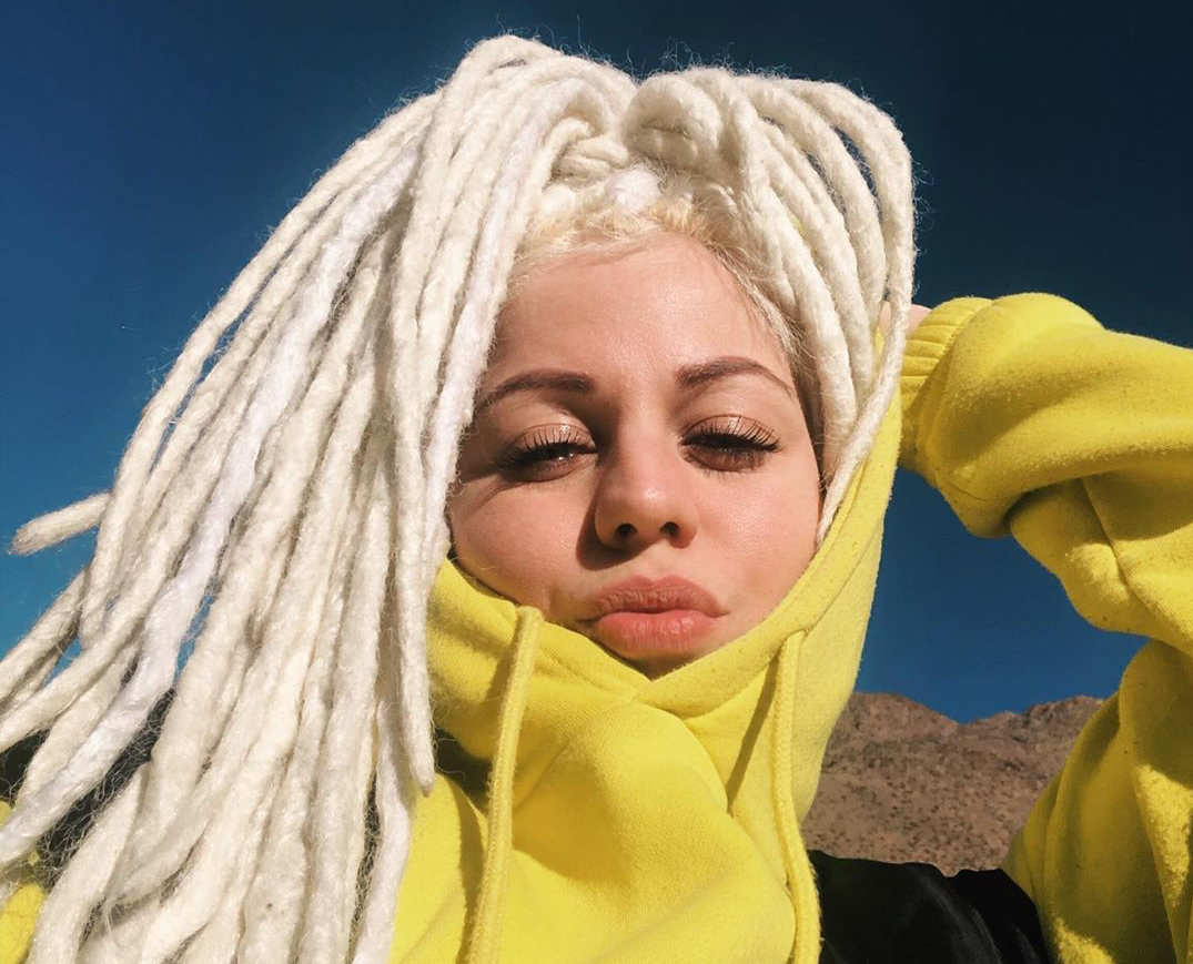 ÒLAH BLISS Delivers New Single "We Only Live Once" press image